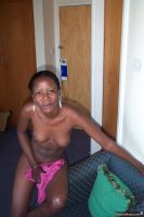 naked-malawian-wife-caught-on-camera